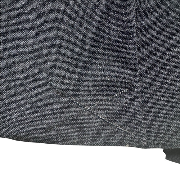 Calvin Klein Blazer 2 button Navy Blue Shoulder Pads Satin Lined Size 4 - Picture 7 of 14